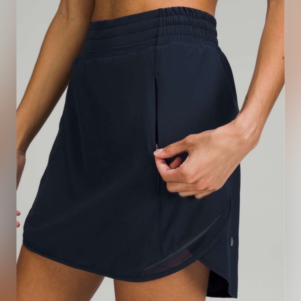 Lululemon Hotty Hot High-Rise Skirt *Long
True Navy NWT | size 2
